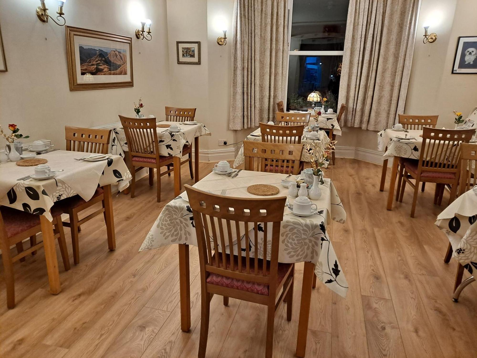 Somerset House B&B Grange-over-Sands Exterior photo